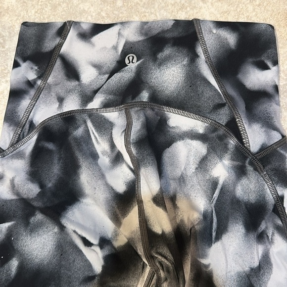 Lululemon Train Times 7/8 Leggings 4 Blush Blossom Alpine White Black Mesh - Picture 7 of 9